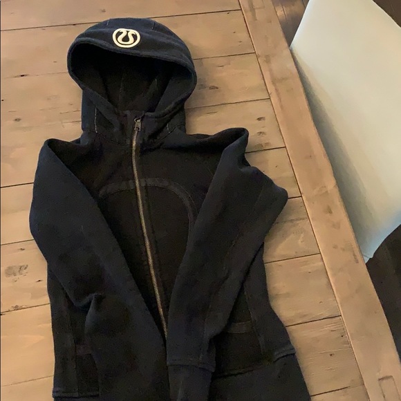 Lululemon Scuba Hoody - Picture 1 of 2